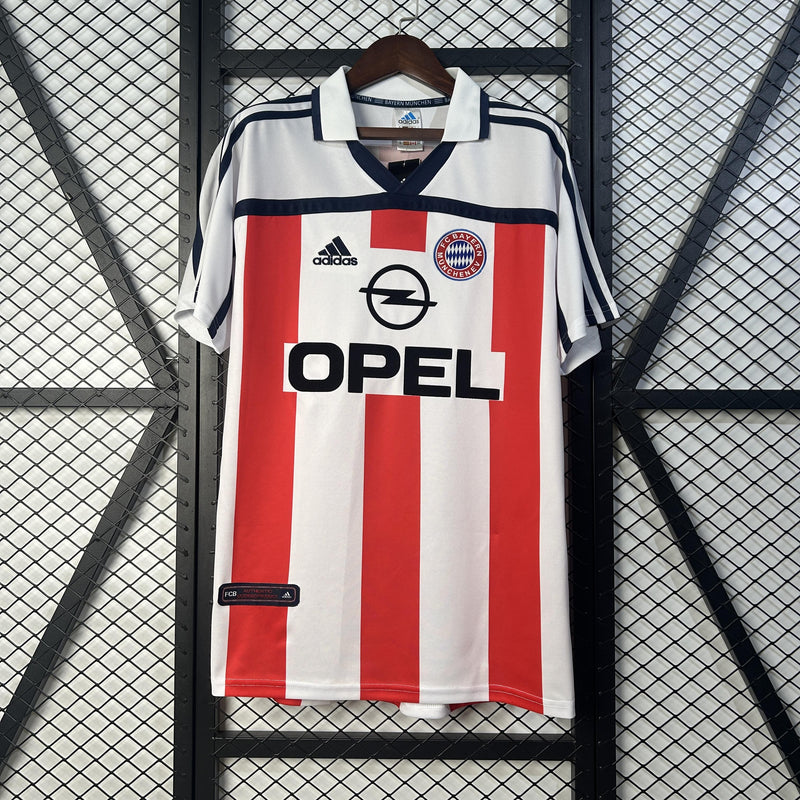 BAYERN DE MUNICH II 00/02 homem (RETRO)